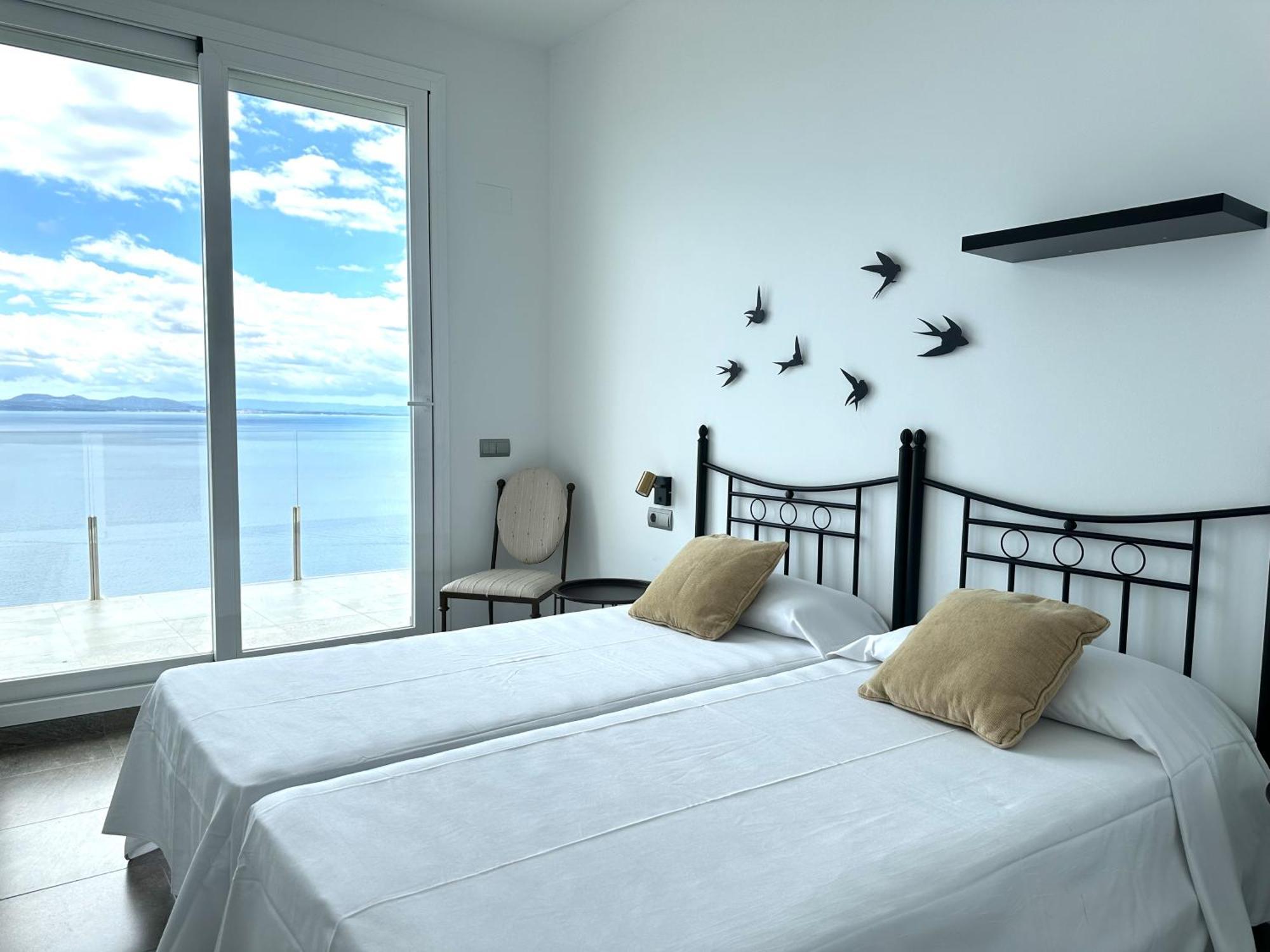 Agi Turo Villa Roses Exterior photo